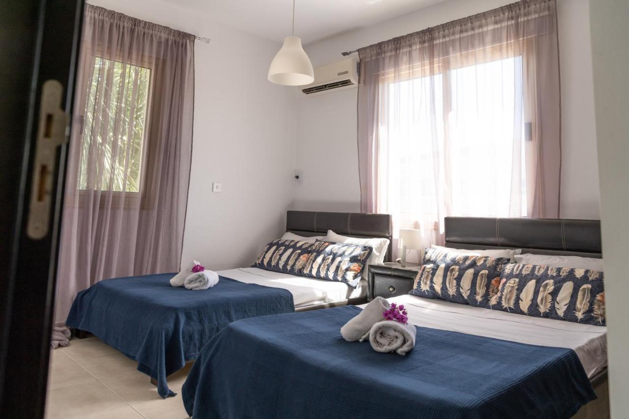 Palm Villa Ekaterina 4 Bdrm 파라림니 외부 사진